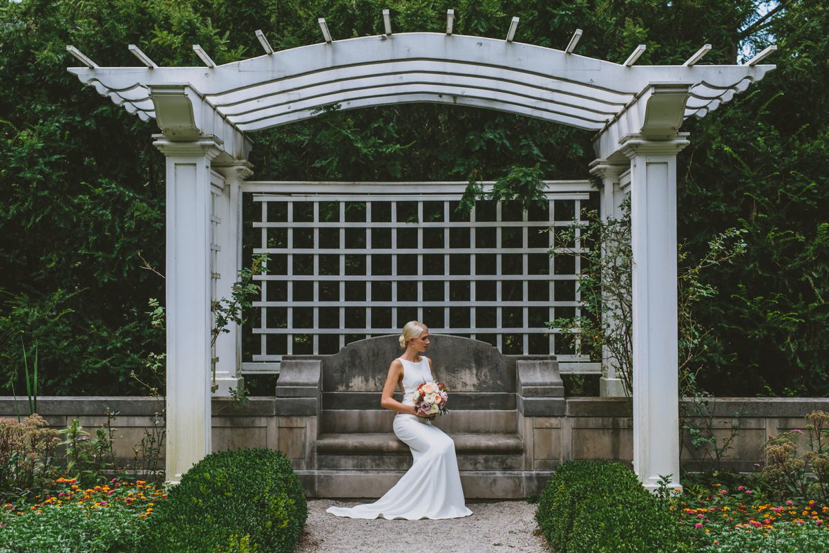 indianapolis-bride-lilly-house-gardens