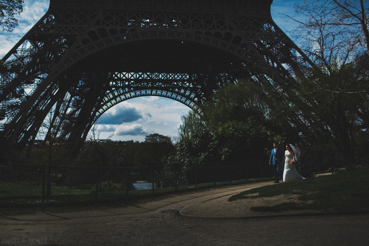 paris-bride-groom-walking