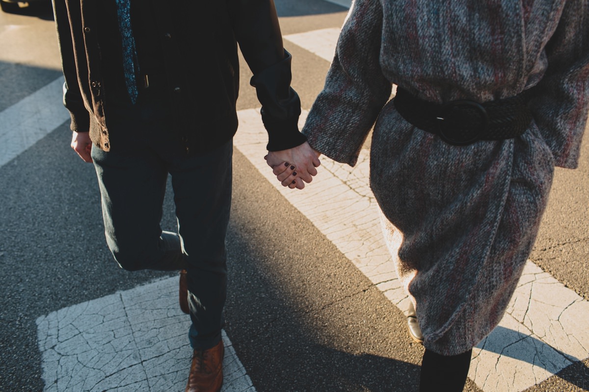 engagement-holding-hands