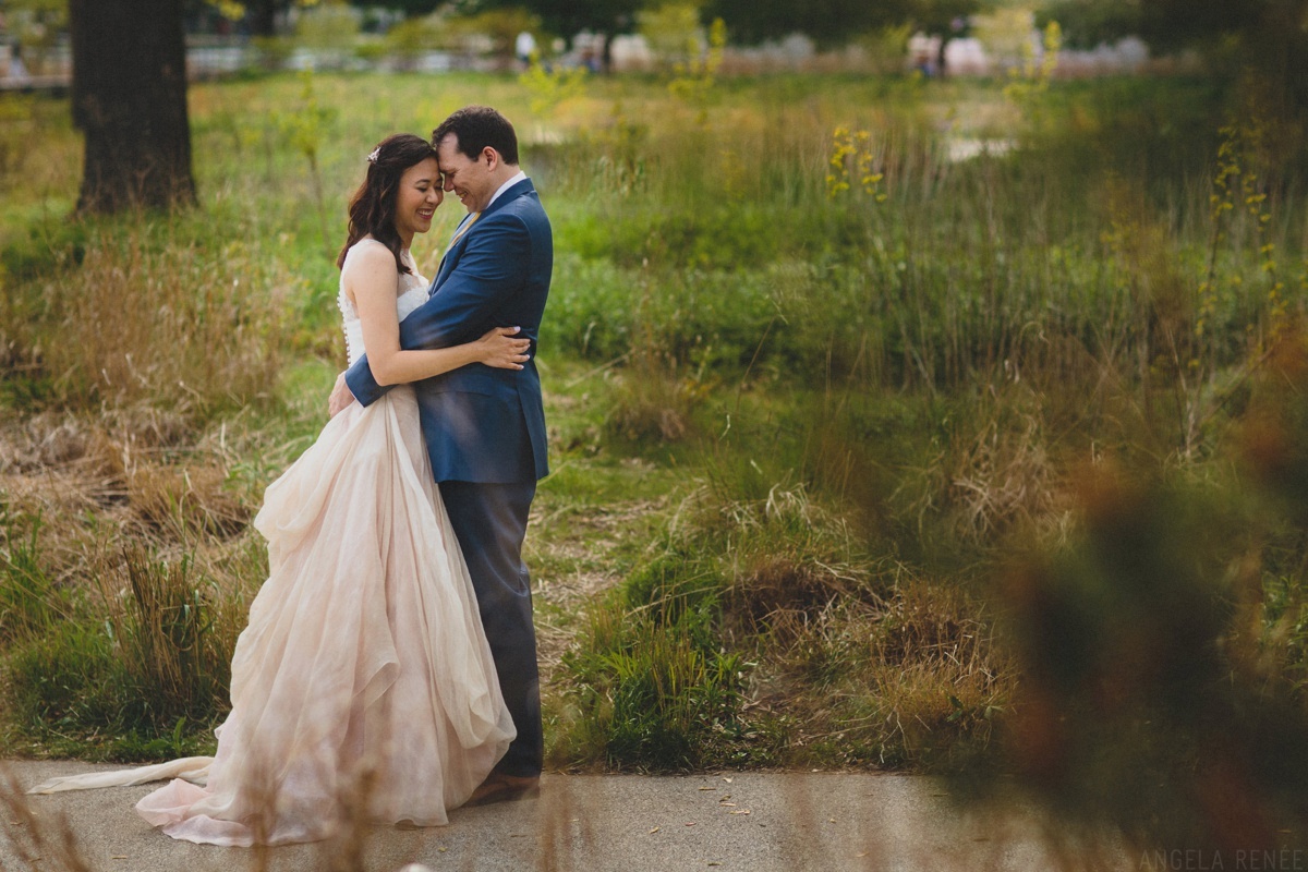 portrait-nature-bride-groom