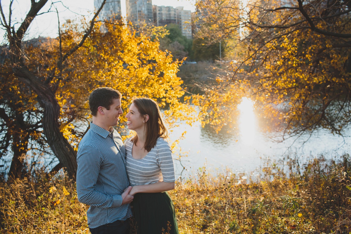 fall-engagement-session-north-pond