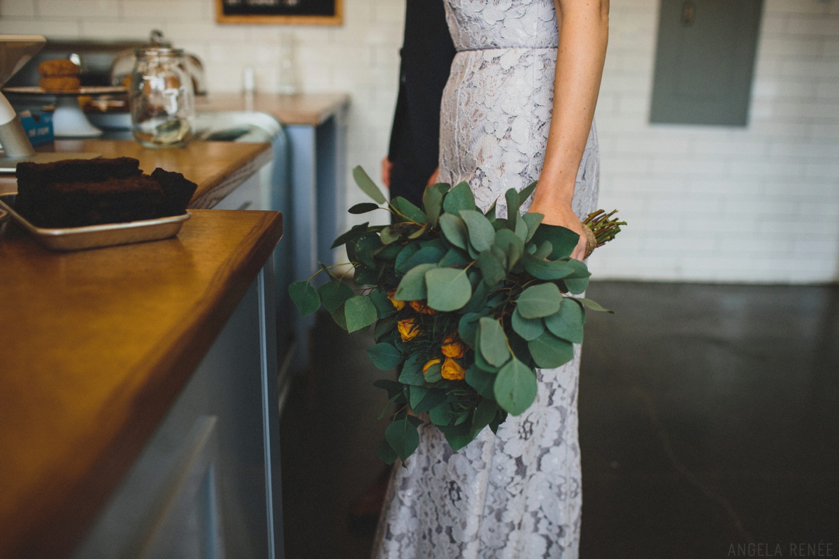 bride-in-coffee-shop