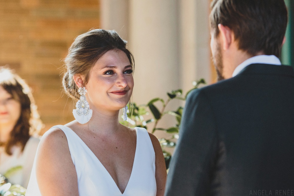 bride-looking-at-groom-ceremony