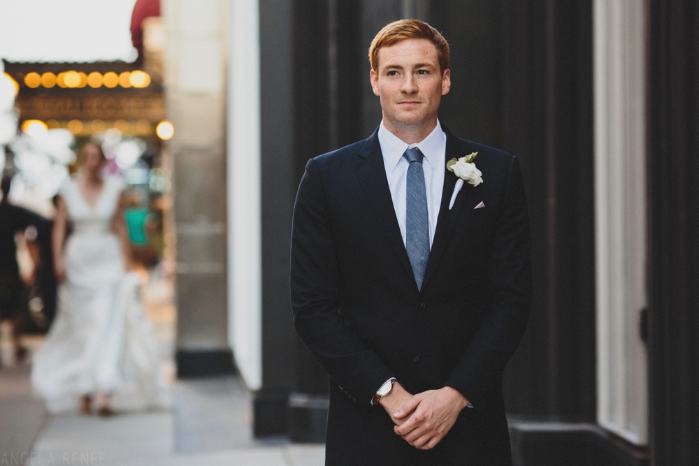 groom-waiting-first-look