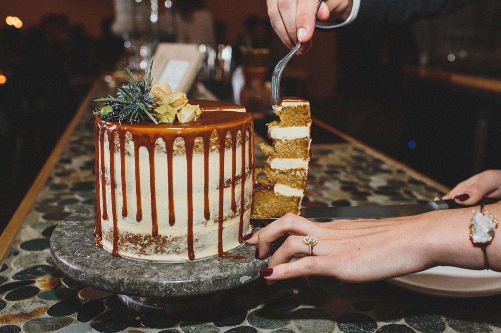 small-wedding-cake-for-couple